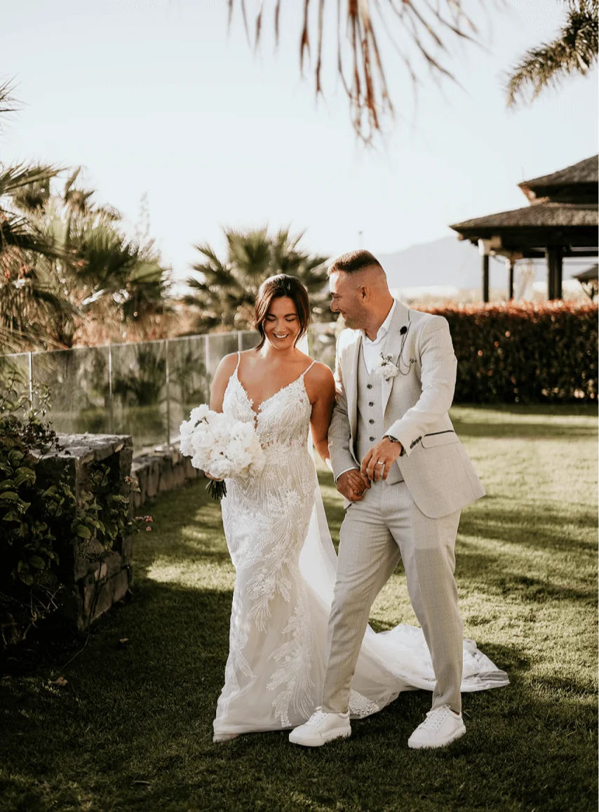 35-Barefoot-bride-Tenerife-weddings-1
