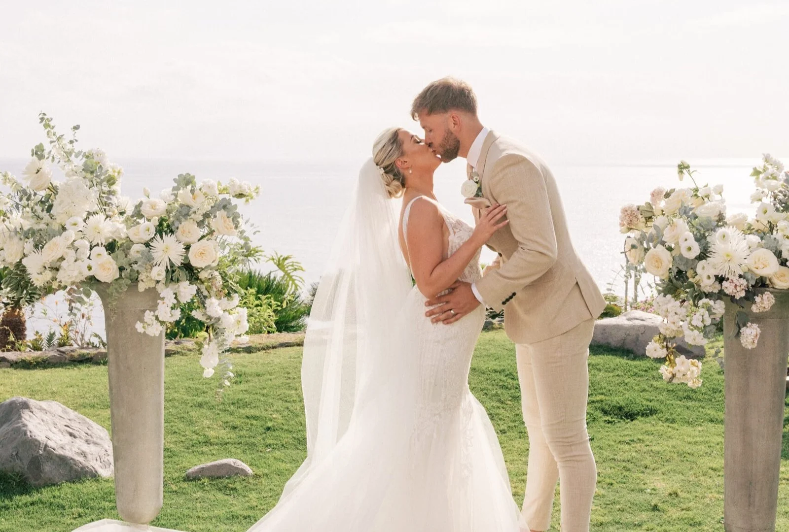 Lavish-Escape-barefoot-bride-tenerife-wedding-planning